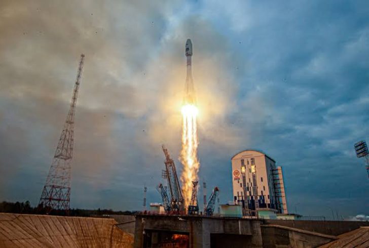 Recent lunar mission landing failures 