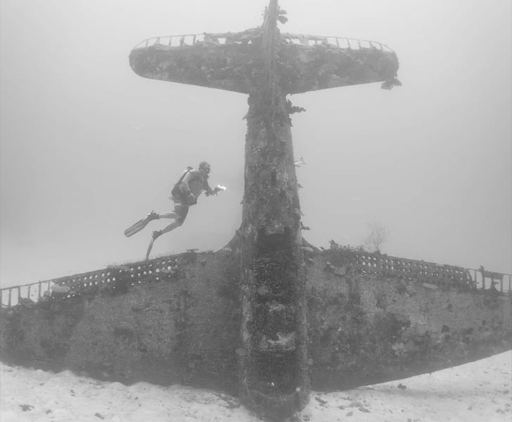 Diver Finds Old Planes At Bottom Of The Ocean, Then She Realized Why ...